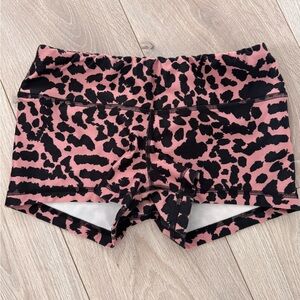 FLEO Leopard Print Women's Shorts (small)
